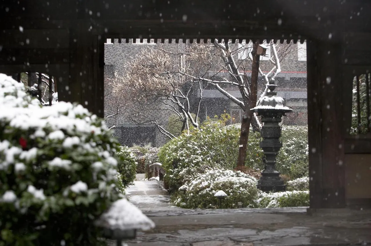 Takanawa Hanakohro - In Grand Prince Hotel Takanawa Tokio Ryokan (tradycyjny japoński pensjonat lub zajazd)
